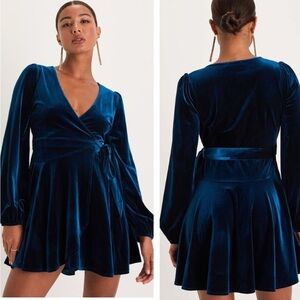 Elegant Blue Velvet Wrap Dress